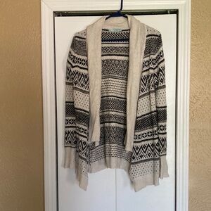Maurices medium Patterned Black and Cream Women's Sweater